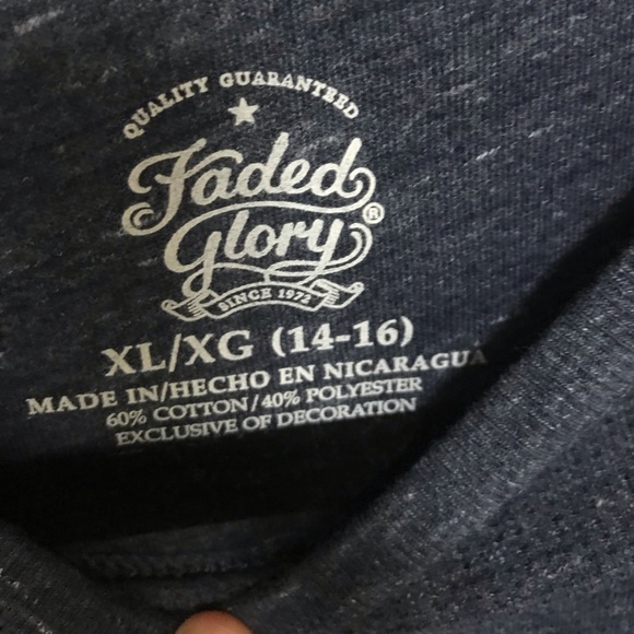 Shirt - Picture 4 of 5